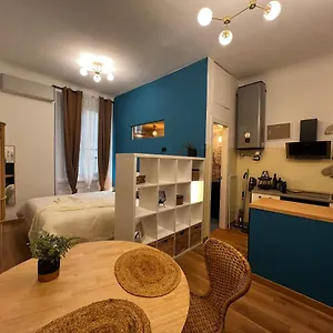  Appartement Regina Ai Navigli - Sky Tv, Wifi And Breakfast Box